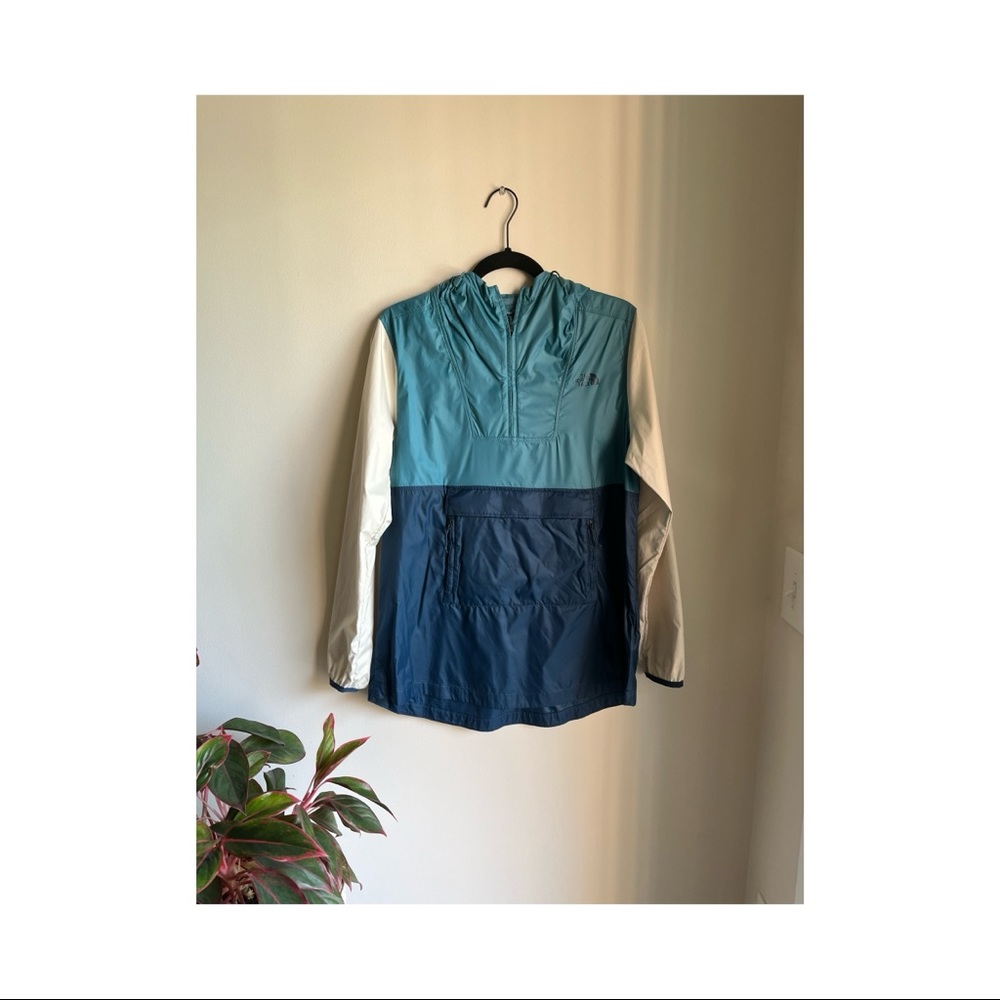 North face windbreaker